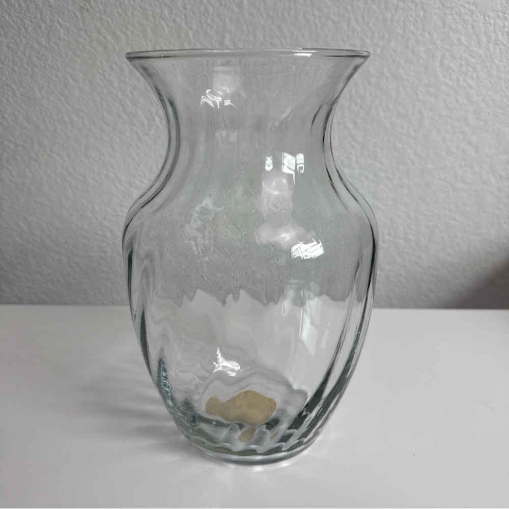 Indiana Glass Swirl Illusion Vase Vintage Art Decor Glassware Urn 8"